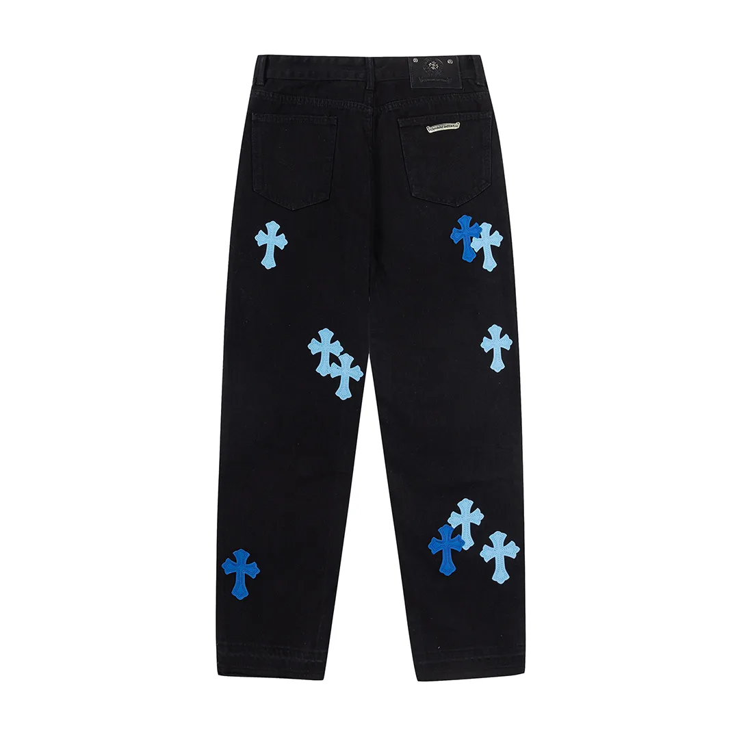 KE950#P230 The only correct leather label version on the market Chrome Hearts CH Cross embroidery distressed jeans Top ceiling quality 100% correct version The correct version is here!  Believe me this must be the best quality you will ever come across! ! Excellent value for money! !  Styles with different washes and textures are very friendly to people with thin legs and thick legs. The straight version is very flattering to the shape of the legs. The moderate length is timeless and easy to match. It is the basis of various styles and a must-have in the wardrobe! ! Add a little stacking to easily control the clean fit trend that has exploded this year. The fabric is stiff but also makes the upper body soft without losing texture. The sides and cuffs of some styles have a bone-wash effect. The vintage flavor pops up all at once. It’s really hard not to love it! ✅Correctly customize the Croxin metal leather label on the back panel. It is not sold directly with the cross on the finished jeans. 1:1 copying strives for excellence and the details are perfectly grasped. ✅The cross leather label is clear and smooth. Exquisite turning top craftsmanship. ✅Buttons, zippers and hardware are all customized versions of the Croxin LOGO. ✅High-cost washing process. Size: 28 30 32 34 36 (5 sizes)
